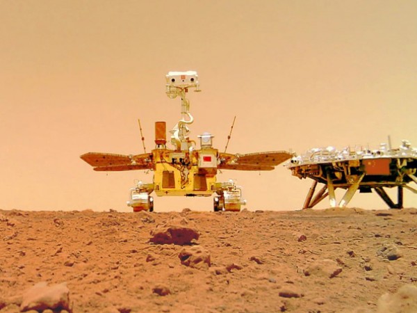 Марсоходът "Чжужун" е изминал над 410 м. на повърхността на