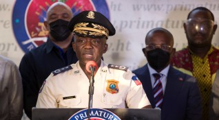 Полицията в Хаити заяви че е арестувала хаитянец вербувал с