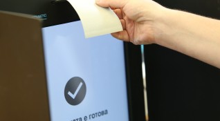 В ЦИК бяха предадени изборните книжа и протоколи от Районните