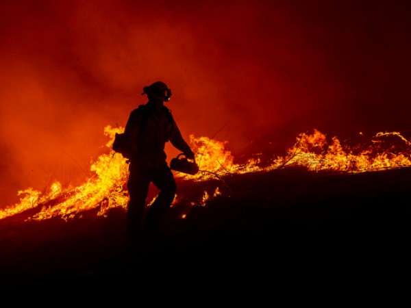 Горски пожари се разразиха в северните части на Калифорния през
