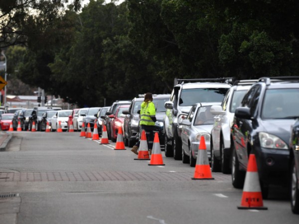 Австралийските власти обявиха, че удължават локдауна в Сидни най-малко с