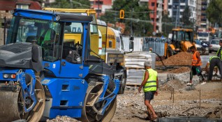 Снимка Димитър Кьосемарлиев Dnes bgПродължава вторият етап от реконструкцията на бул