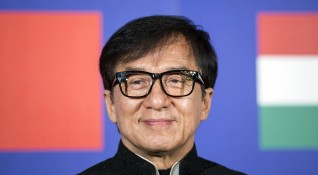Хонконгската филмова звезда и пламенен поддръжник на китайското правителство Джeки