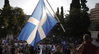 Amnesty International обвини гръцката полиция че използва пандемията от COVID 19
