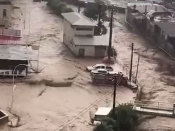 Шест са жертвите на на тежките наводнения в турската черноморска