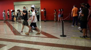 Гърция се намира в четвърта вълна на пандемията Кипър регистрира