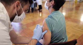 Хърватското правителство окончателно въвежда задължителна имунизация в три сектора
