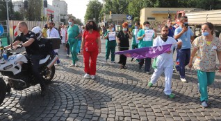 Продължава размяната на реплики в задочния спор между болница Пирогов