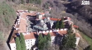 Снимането с дрон в района на Рилския манастир вече е