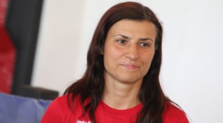 Стойка Кръстева която е най опитната ни олимпийска представителка в бокса
