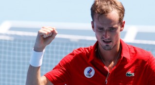 Руският тенисист Даниил Медведев отива на четвъртфинал на олимпийския турнир