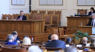 Парламентът освободи Илко Желязков като член и заместник председател на Бюрото