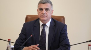 В чепеларското село Забърдо служебният премиер Стефан Янев коментира кандидатурата