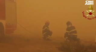 Стотици пожари бушуват в Южна Европа Само в Италия те