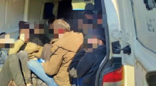 Близо 70 са нелегалните мигранти са заловени в София за