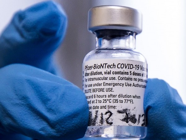 Научноизследователската компания Comac Medical официално закри двата ваксинационни центъра на