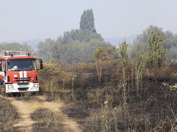 Проблемите с пожари в страната, породени от сушата и големите