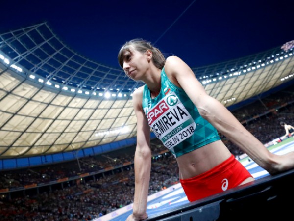 Мирела Демирева отпадна от битката за медалите в скока на