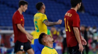 Мъжкият отбор по футбол на Бразилия отново триумфира с титлата