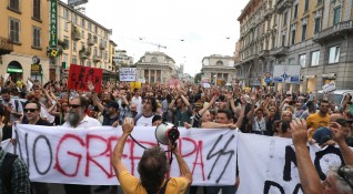 Хиляди се събраха да демонстрират в Милано срещу влезлите от