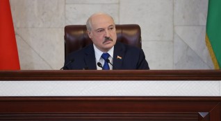 Президентът на Беларус Александър Лукашенко призова Запада да седне на