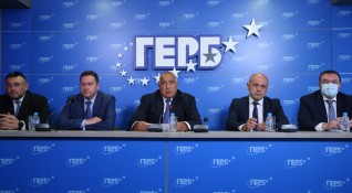 Парламентарната група на ГЕРБ ще предложи Даниел Митов за премиер