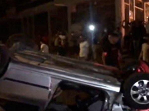 Стотици жители на Анкара атакуваха домове и магазини на сирийски