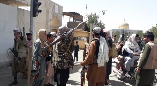 Талибаните обявиха прехвърлянето на контрола над град Мазари Шариф административен център