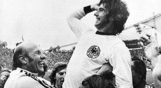 Поклонението пред легендата на германския и световен футбол Герд Мюлер