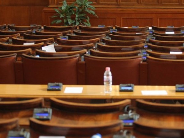 Депутатите определиха съставите на 22-те постоянни комисии в НС. Те