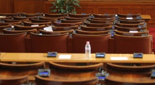 Депутатите определиха съставите на 22 те постоянни комисии в НС Те