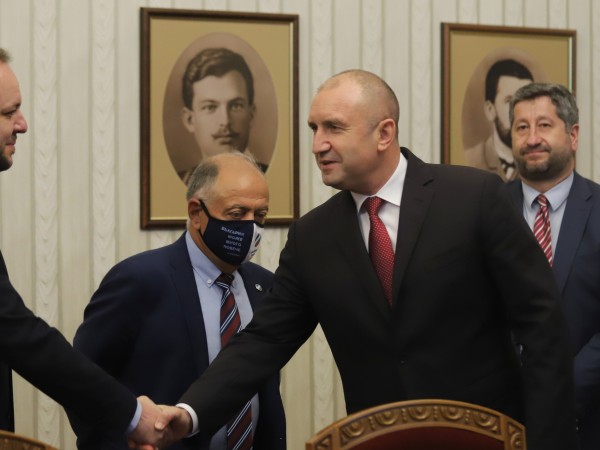 След консултациите при президента Румен Радев съпредседателят на ДБ Христо