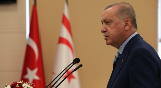 Турция няма намерение да се превръща в европейско депо за