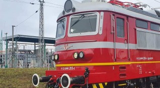 Инцидент с локомотив на пътнически влак във Врачанско Той се