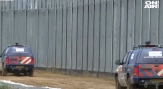 Гърция приключи изграждането на 40 километрова ограда по сухопътната си граница