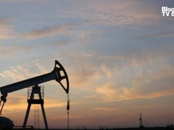Цената на петрола претърпя едно много сериозно понижение в последния