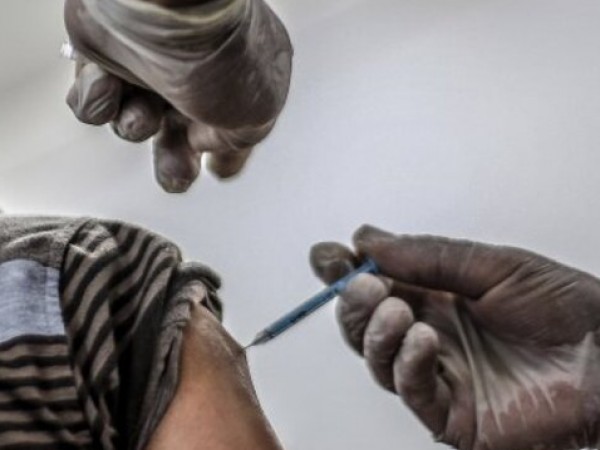 60-годишен мъж от Колумбия се е ваксинирал 7 пъти срещу