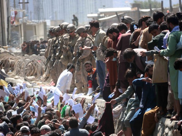 Афганистанският клон на т.нар. "Ислямска държава" пое отговорността за атентатите