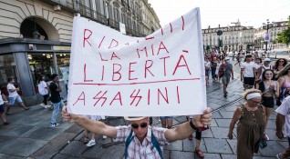 В Италия чрез социалните мрежи се организира голям протест срещу