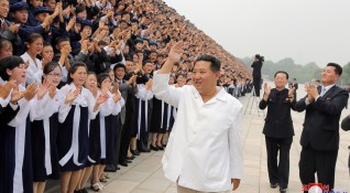 Северна Корея е пожелала почти три милиона от предлаганите й