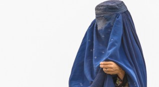 В новото правителство на Афганистан няма да има жени министри