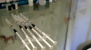 Няма спешна нужда от прилагане на бустер дози от ваксините