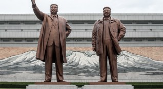 Семейство Ким управлява Северна Корея повече от седем десетилетия но
