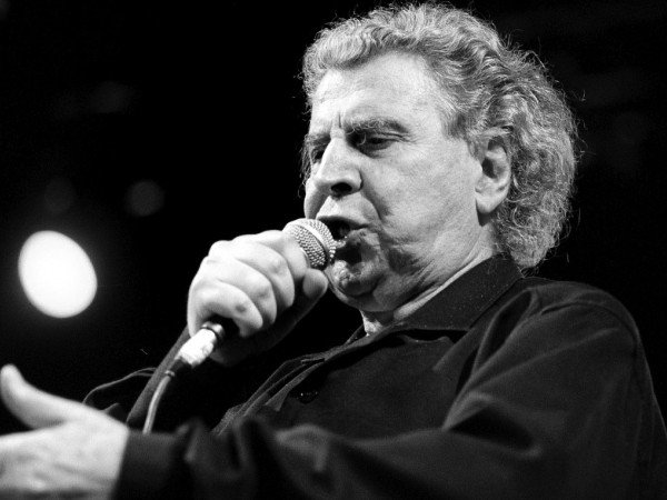 Гръцкият композитор Микис Теодоракис почина на 96-годишна възраст на 2