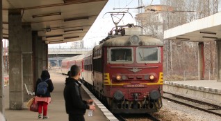 Влак е блъснал млад мъж на гарата в Пловдив Инцидентът
