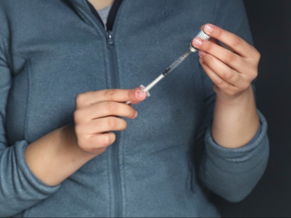 В редица страни предлагат ваксина срещу COVID на деца на