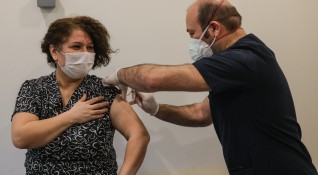 Засилен интерес към ваксинацията срещу COVID 19 се наблюдава в Турция