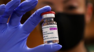 България разполага с цели 300 000 дози ваксини срещу коронавирус