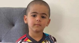 Преди няколко дни австралийските власти откриха невредимо тригодишно момче което