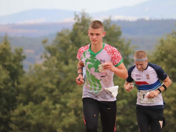 Младият български състезател по ориентиране Николай Недков спаси живота на